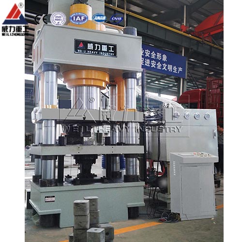 牛羊舔磚液壓機_舔鹽壓塊機設備