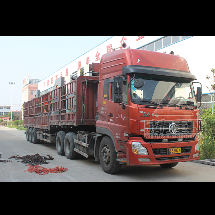 315噸龍門液壓機(jī)廠家發(fā)貨