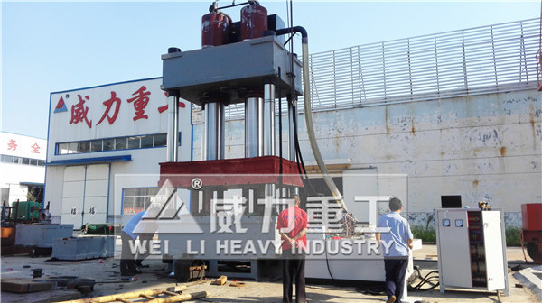 滕州四柱液壓機廠家-山東威力重工