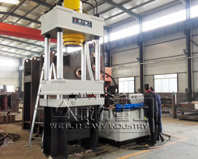 315噸拉伸液壓機安裝調(diào)試1