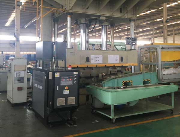 汽車內飾件模壓成型液壓機