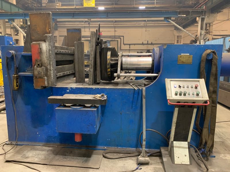 400噸臥式液壓機(jī)校正角鋼槽鋼