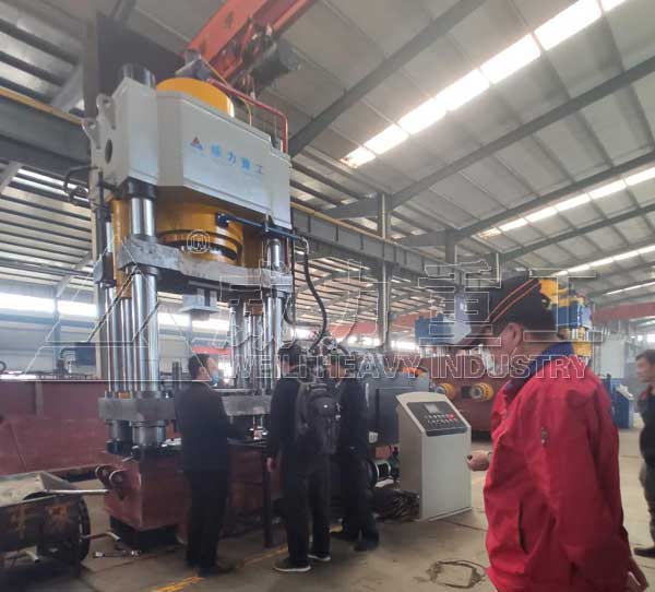 威力重工試機現場