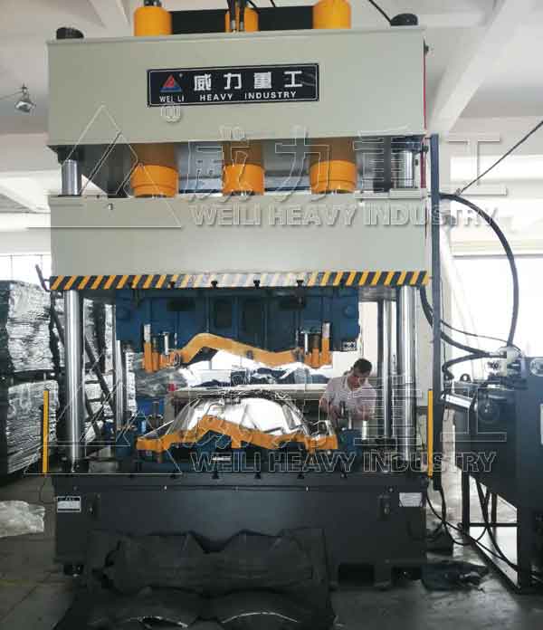 315噸三缸四柱液壓機-315t汽車內飾件成型機