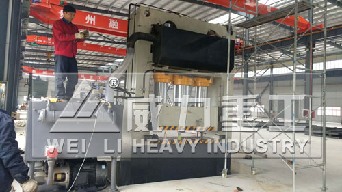 1000噸龍門液壓機