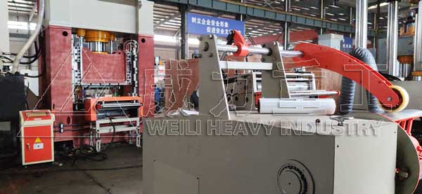 315噸空調(diào)支架液壓機(jī)配自動化生產(chǎn)線